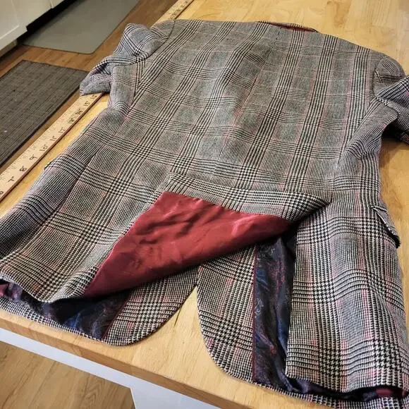 Tallia Wool Plaid Blazer pockets 19" P2P 27" long lined 3 button cuff - Picture 13 of 13